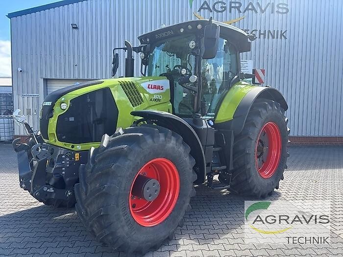 Claas Axion 870 CMATIC Tractor €193,000