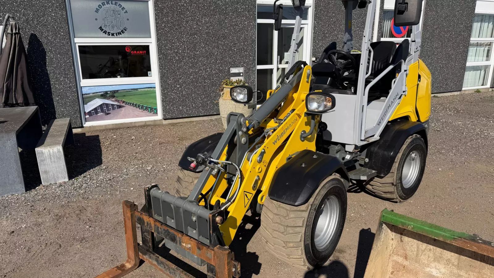 Weidemann 1390 Pala gommata 40.105 €