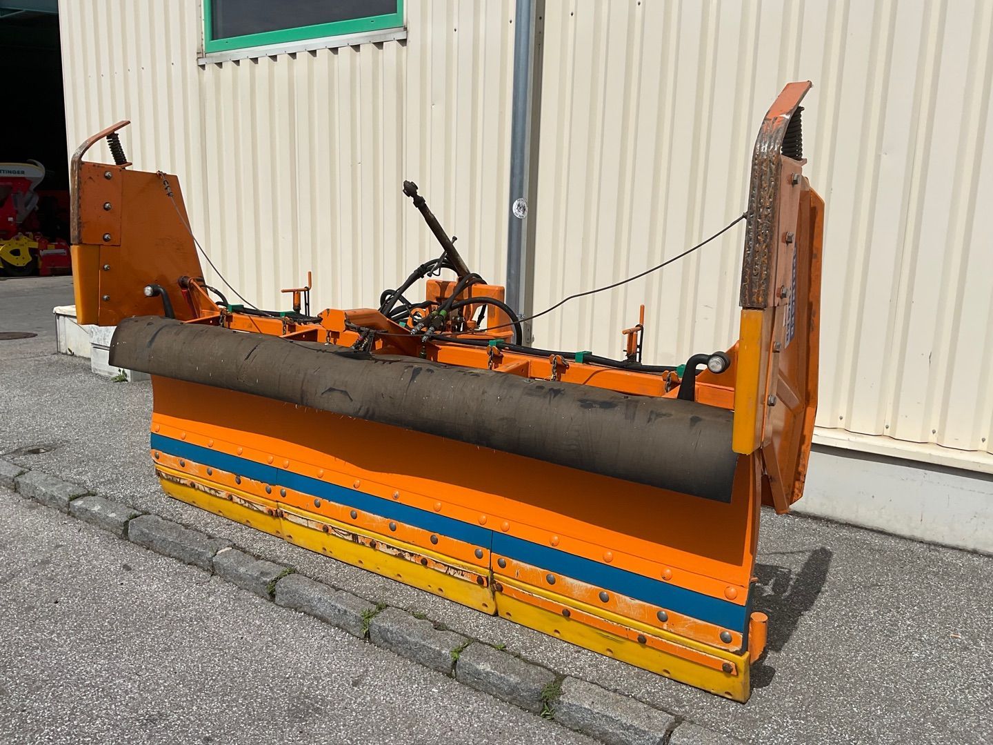 E-FARM: Spinger Springer Stadtschneepflug SSL 3001-3 - Kommunaltechnik - id ZEXZYAW - 8.250 € - Baujahr: 2006 - Österreich