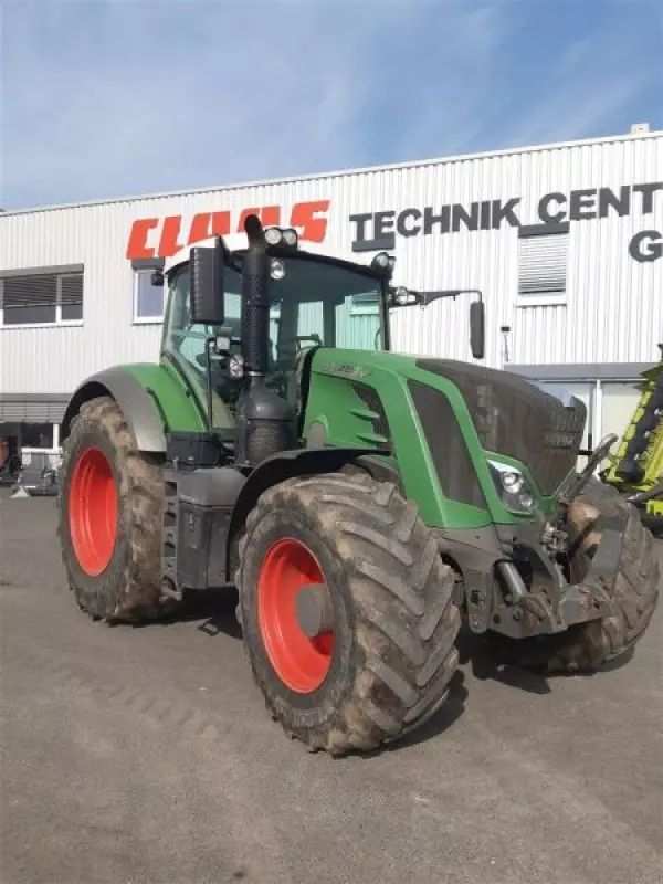 Fendt 828 Vario Tractor €73,700