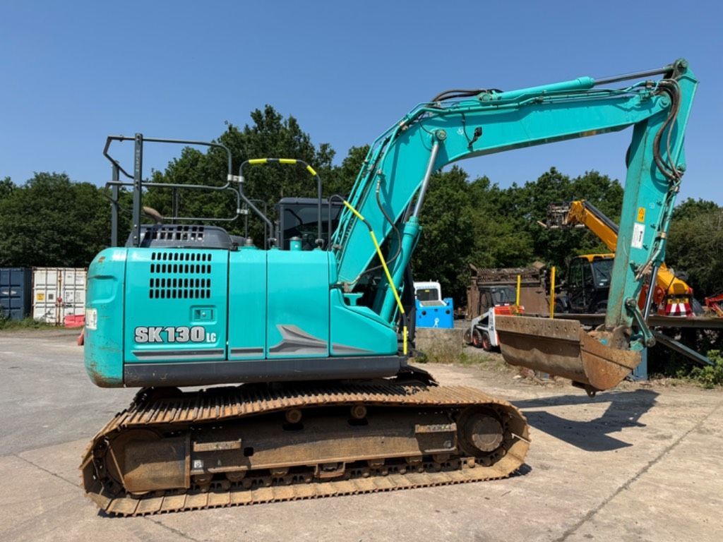 Kobelco sk130lc-11 Pelleteuse sur chenilles 42 473 €