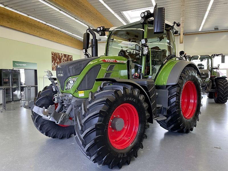 Fendt 516 Vario Profi Plus Traktor 141.176 €