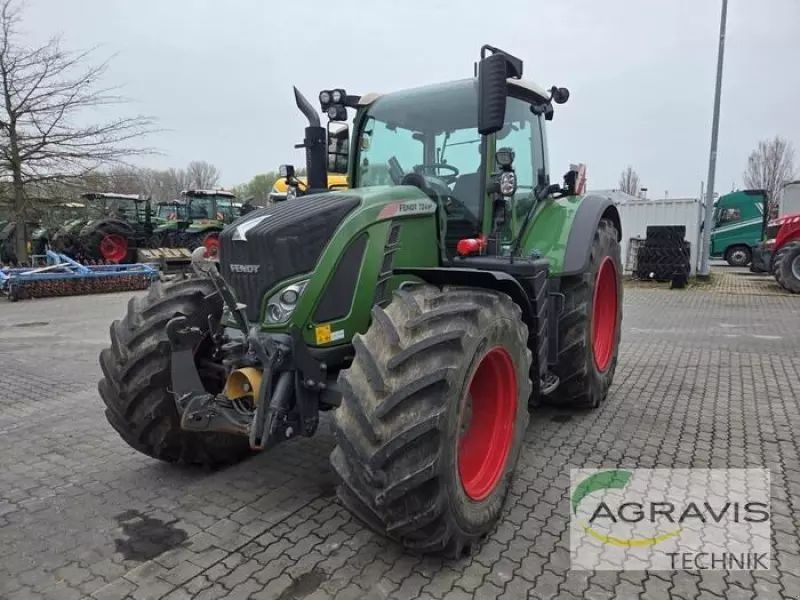 Fendt 724 Vario Profi Plus Tractor €119,900