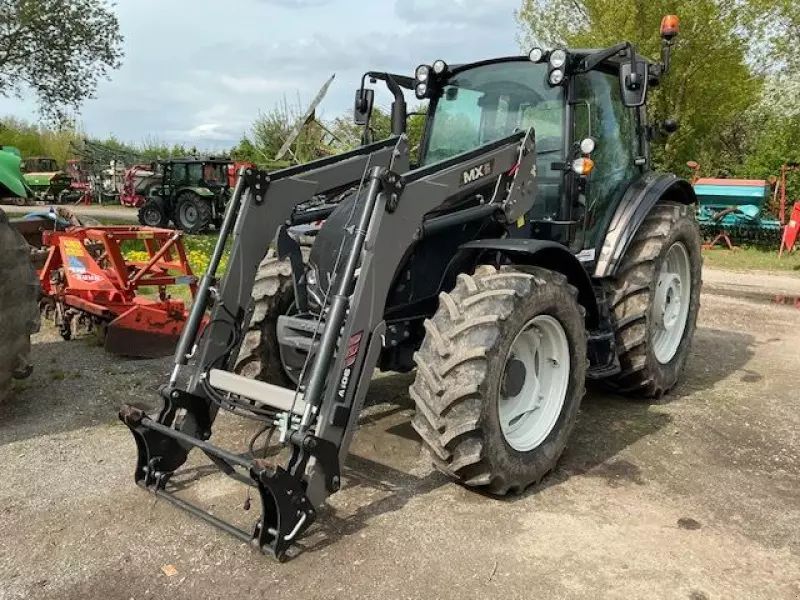 E-FARM: Valtra A105 - Tractor - id QZ66DTI - €66,900 - Year of construction: 2023 - Engine hours: 809,Engine power (HP): 105,France