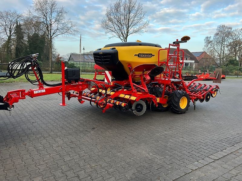 VÄDERSTAD Spirit R 300S Siewnik rzędowy/agregat uprawowo-siewny
