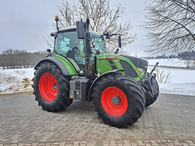 Fendt 516 Vario Profi Plus Tractor €123,000