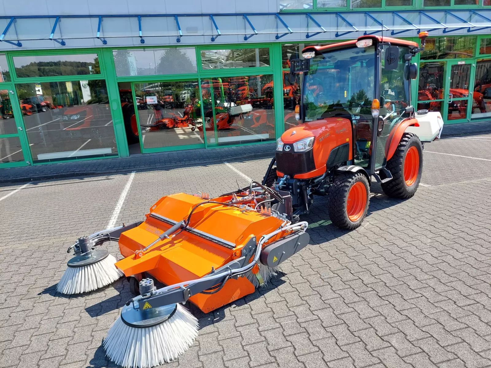 E-FARM: Bema kommunal dual 580-1400 - Municipal equipment - id J6NHDA9 - €7,785 - Year of construction: 2025 - Germany