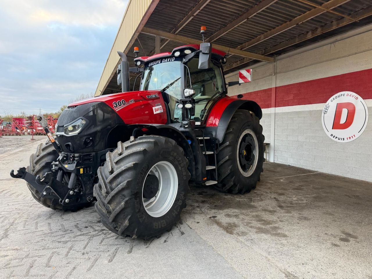 E-FARM: Case IH Optum 300 CVX - Tractor - id RFL5UST - €200,000 - Year of construction: 2023 - Engine hours: 799,Engine power (HP): 300,France