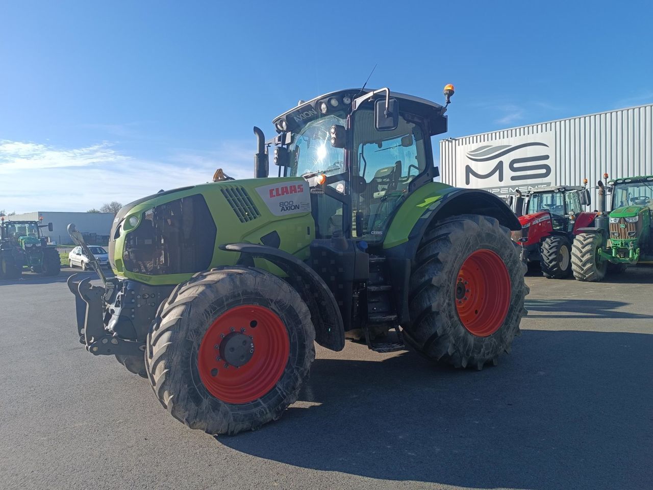E-FARM: Claas Axion 800 - Трактор - id SHCC8HQ - 67 000 € - Година на построяване: 2017 - Работни часове на двигателя: 3950,Мощност на двигателя (HP): 200,Франция