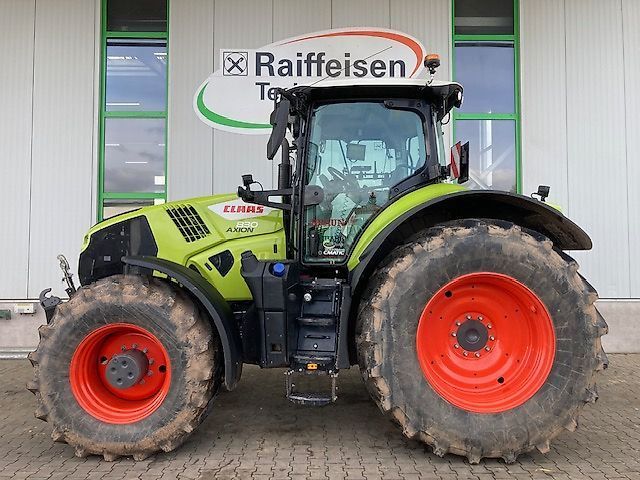 Claas Axion 830 Tractor €149,000
