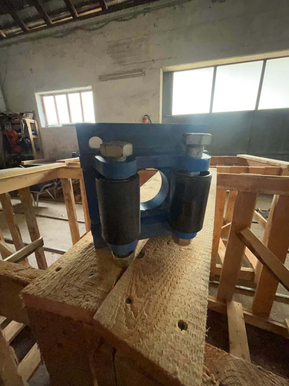 John Deere 6195 R Tractor €117,000