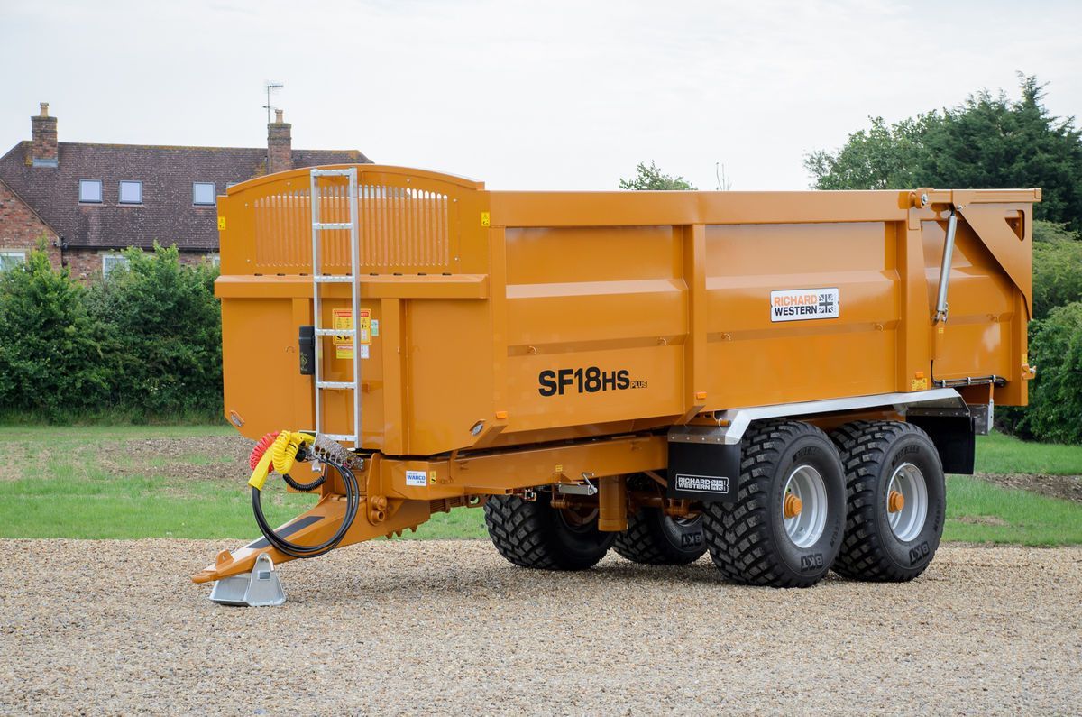 E-FARM: Richard Western sf18hs grain trailer 18t - Tipper - id PWBKJZD - €32,241 - Year of construction: 2025 - United Kingdom