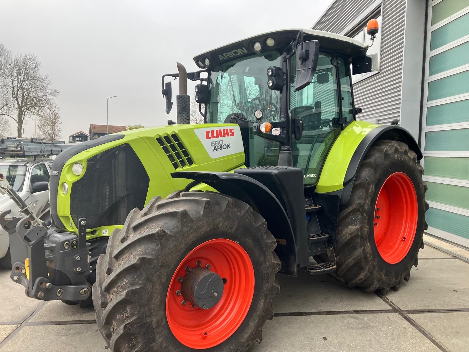 Claas Arion 660 Cmatic Traktor 84.000 €