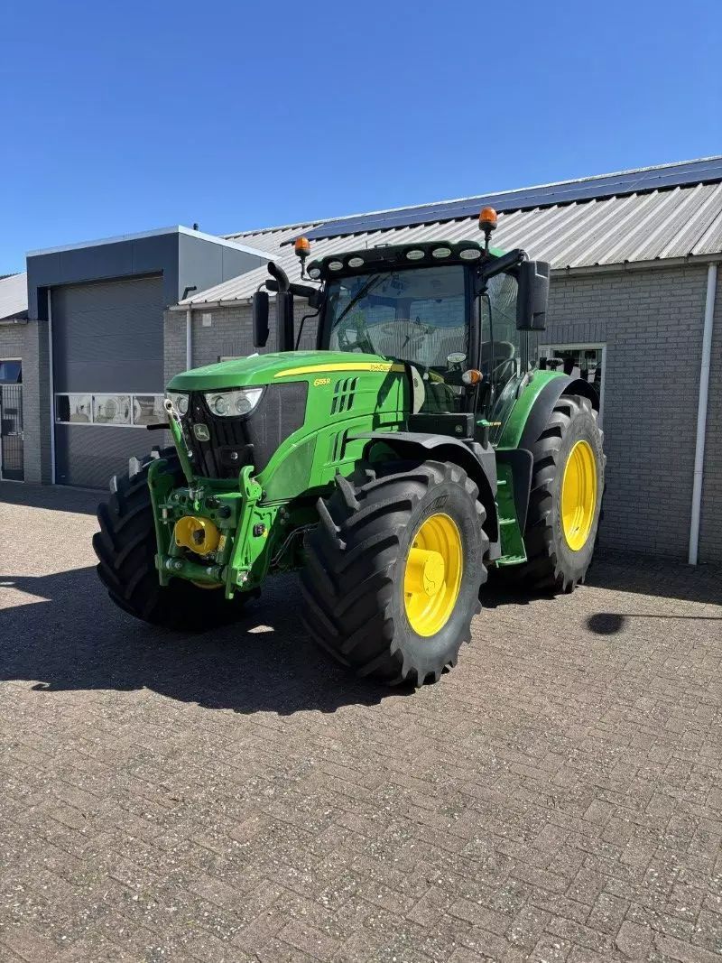 John Deere 6155 R Traktor 118 500 €