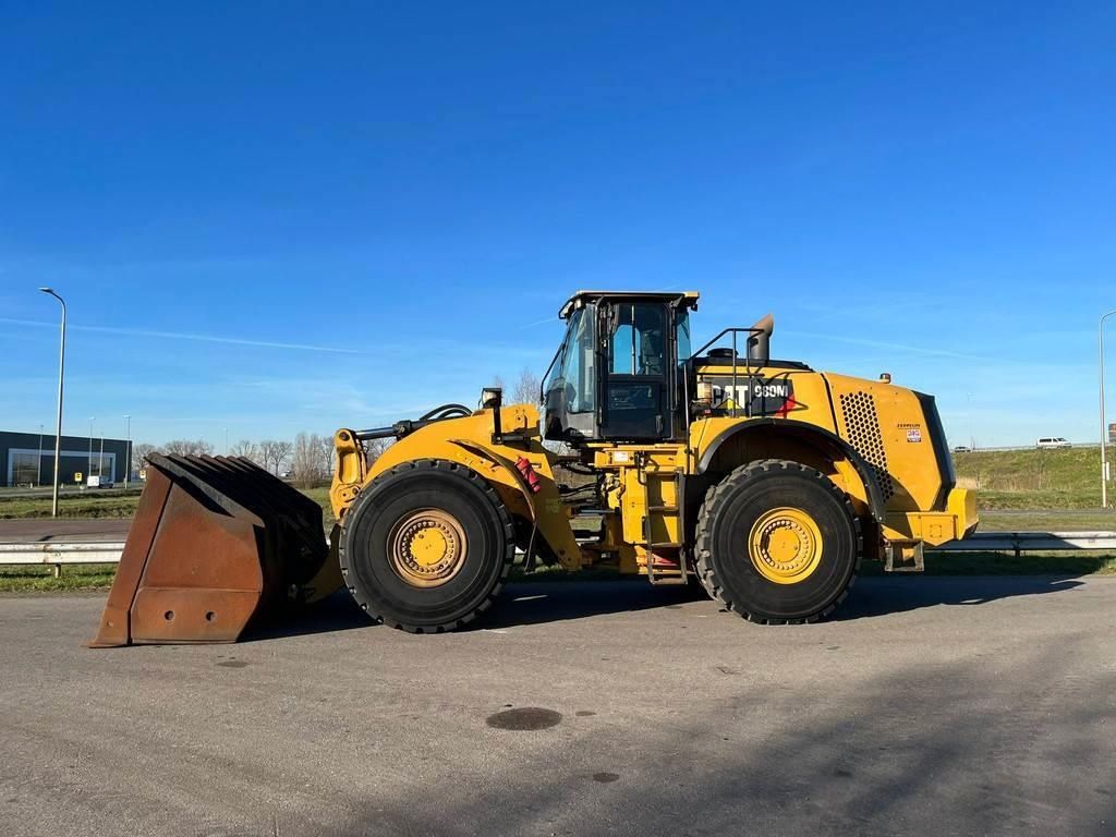 E-FARM: Caterpillar 980m - Chargeuse sur pneus - id J7P9ITV - 129 500 € - Année: 2015 - Lecture du nombre d'heure: 14 758,Puissance du moteur (chevaux): 426,Pays-Bas