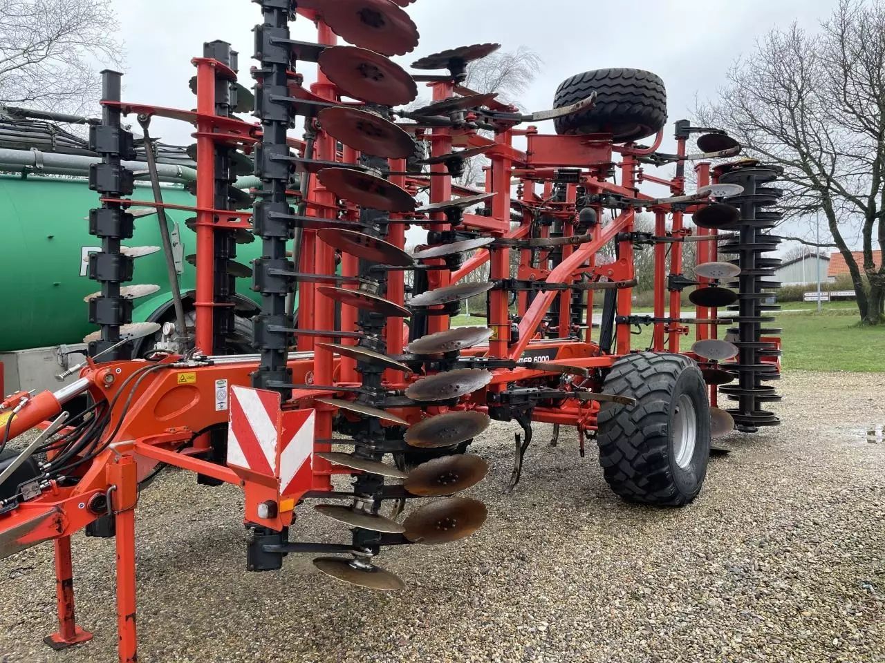 E-FARM: Kuhn Performer 6000 - Диско-высевная комбинация - id S5VMWQB - 38 213 € - Год выпуска: 2018 - Дания