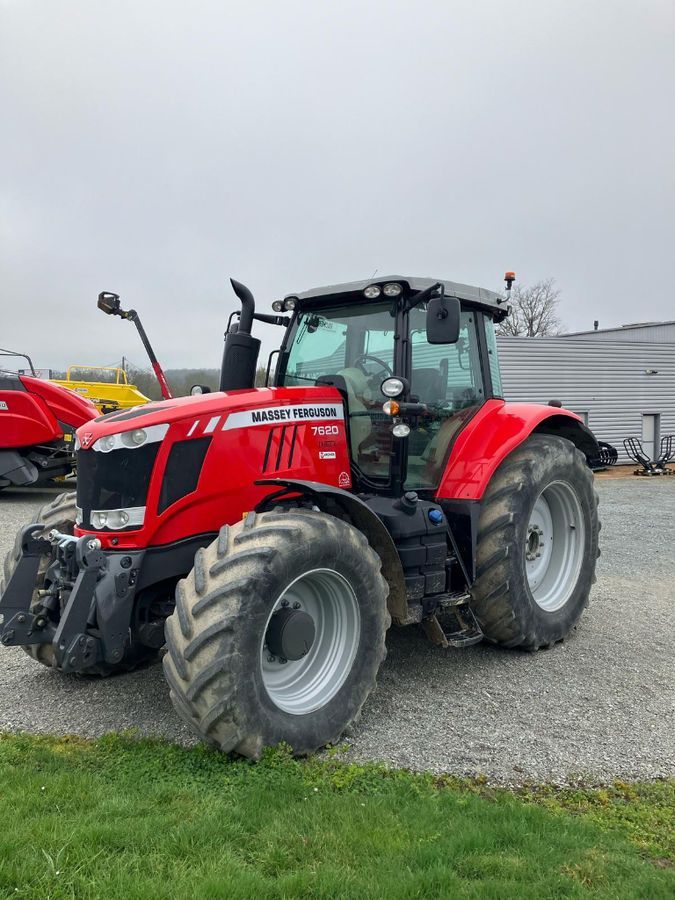 E-FARM: Massey Ferguson 7620 Dyna-6 - Tractor - id SPSMYPU - €75,000 - Year of construction: 2014 - Engine hours: 3,800,Engine power (HP): 200,France