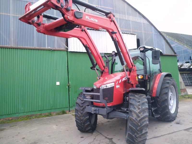 Massey Ferguson 6713 tractor €48,000