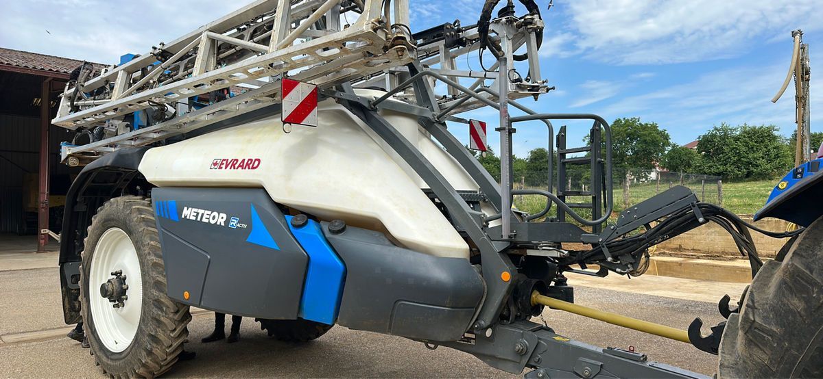 E-FARM: Evrard meteor r activ 4200 - Pulvérisateur - id TNNUJLA - 85 000 € - Année: 2022 - France