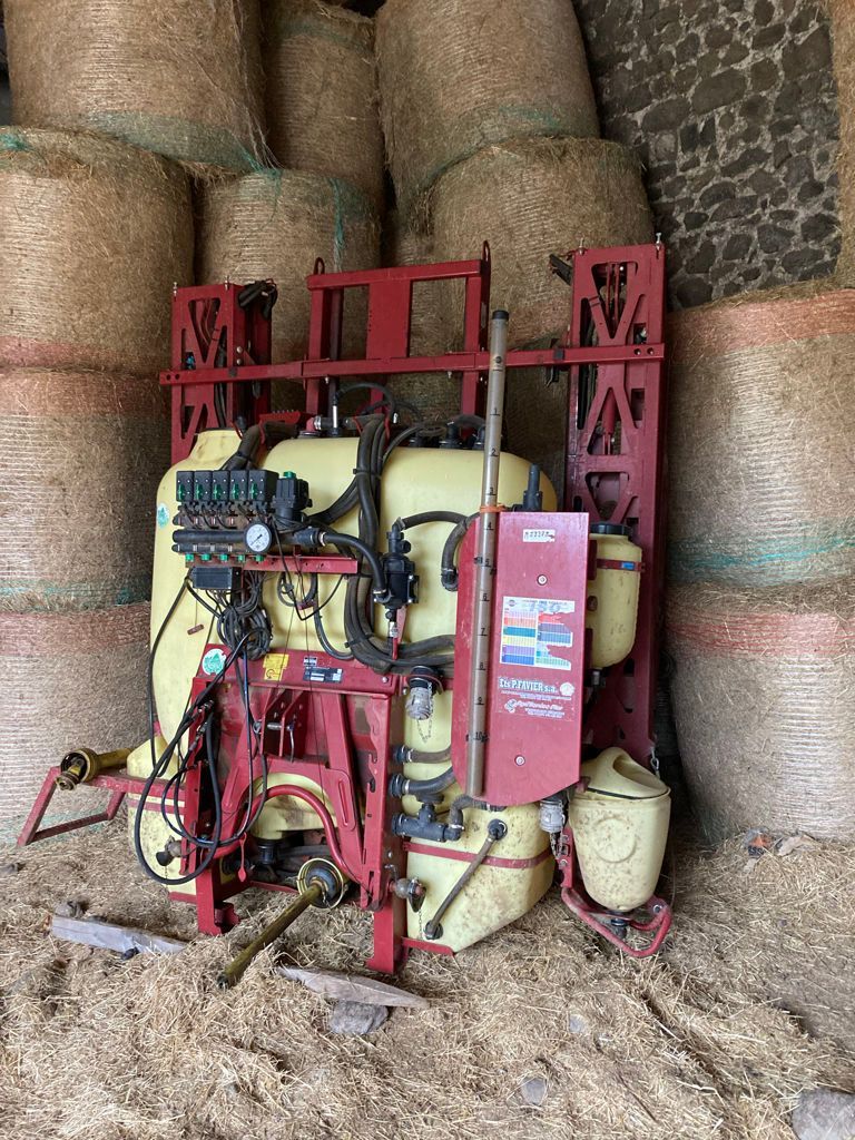 Hardi MASTER 1000 Opryskiwacz 12 500 €