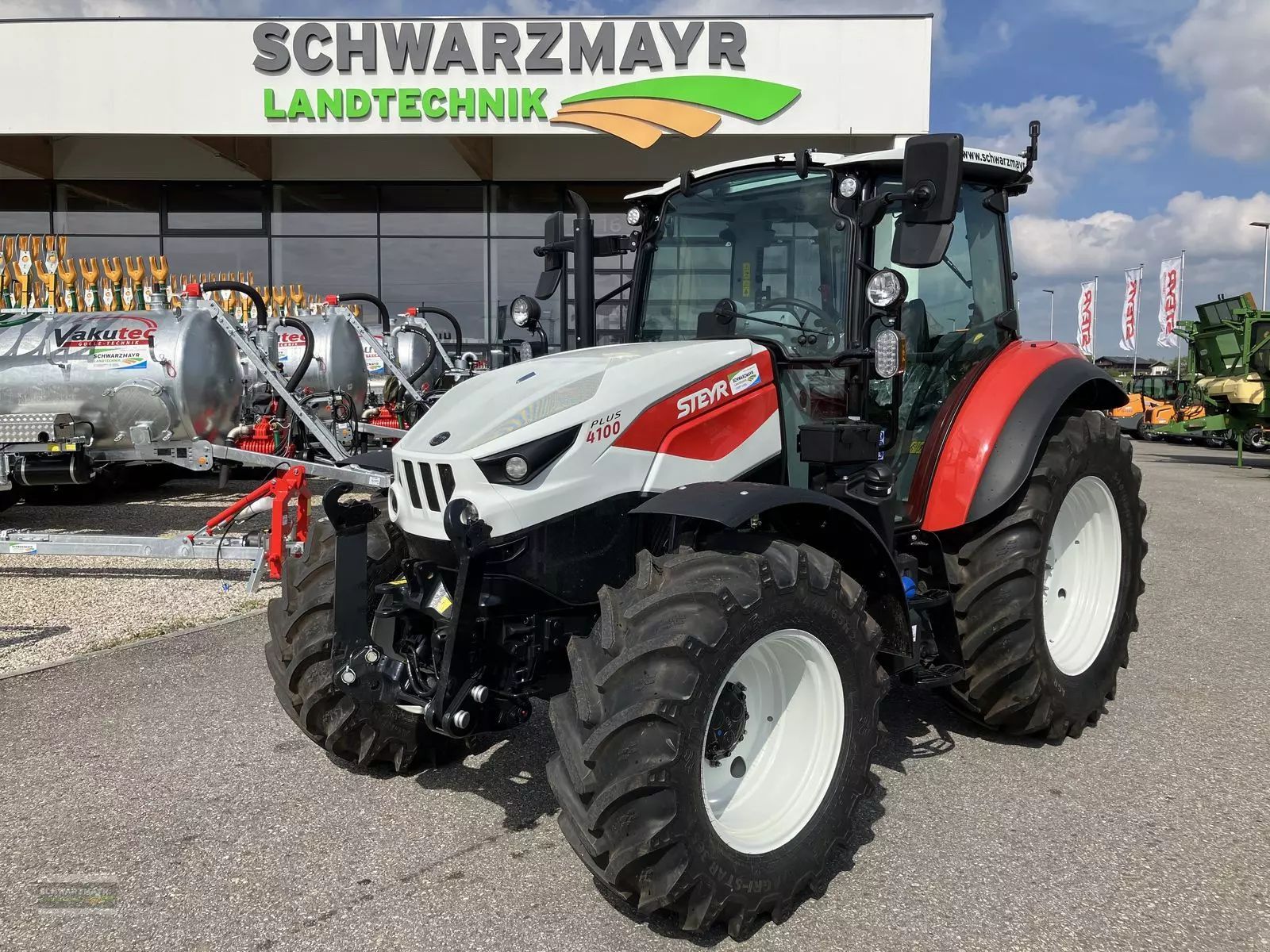 E-FARM: Steyr Kompakt 4100 - Tractor - id HKNEYEB - Año: 2025 - Potencia del motor: 100,Austria