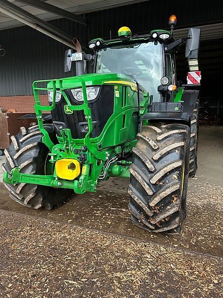 E-FARM: John Deere 6R 215 - Traktor - id IA9YXQJ - 157 500 € - Rok výroby: 2023 - Hodiny motoru: 1 500,Výkon motoru (HP): 215,Německo