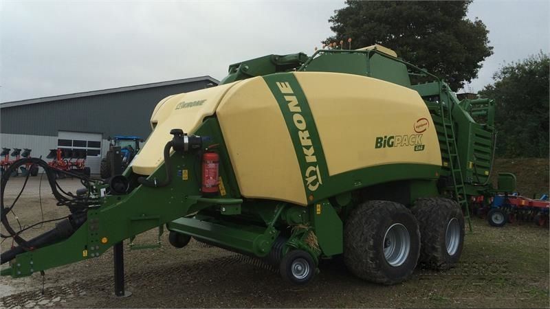 E-FARM: Krone bigpack 4x4 highspeed med vogn bigpack 4x4 - Empacadora - id ZFRGF3W - 120.524 € - Año: 2021 - Dinamarca