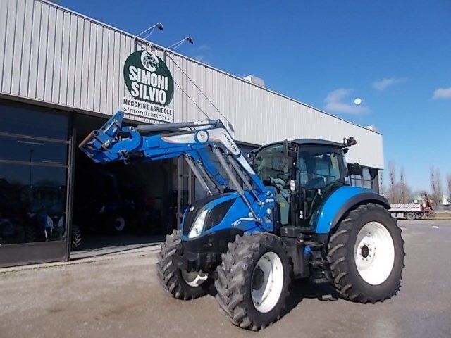 New Holland T5.120 EC Tractor €51,500