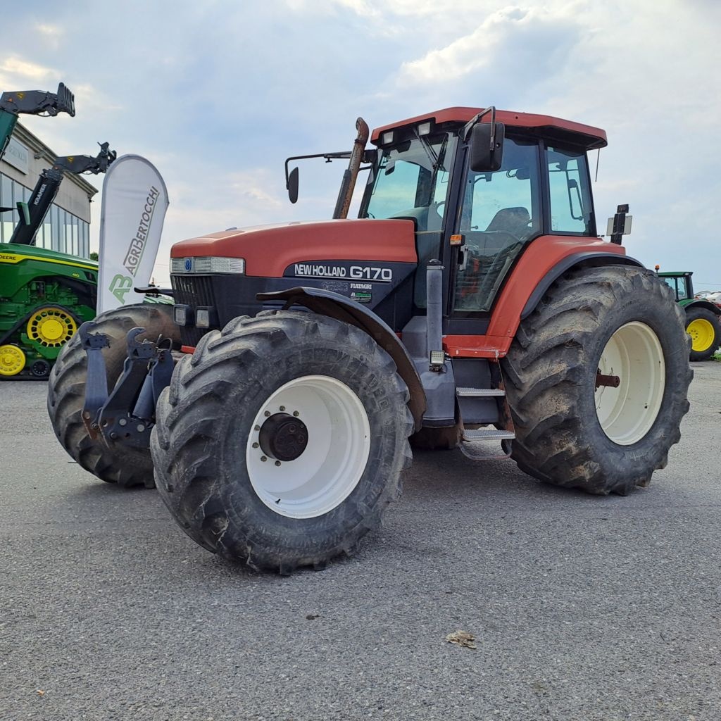 New Holland G 170 tractor €25,000