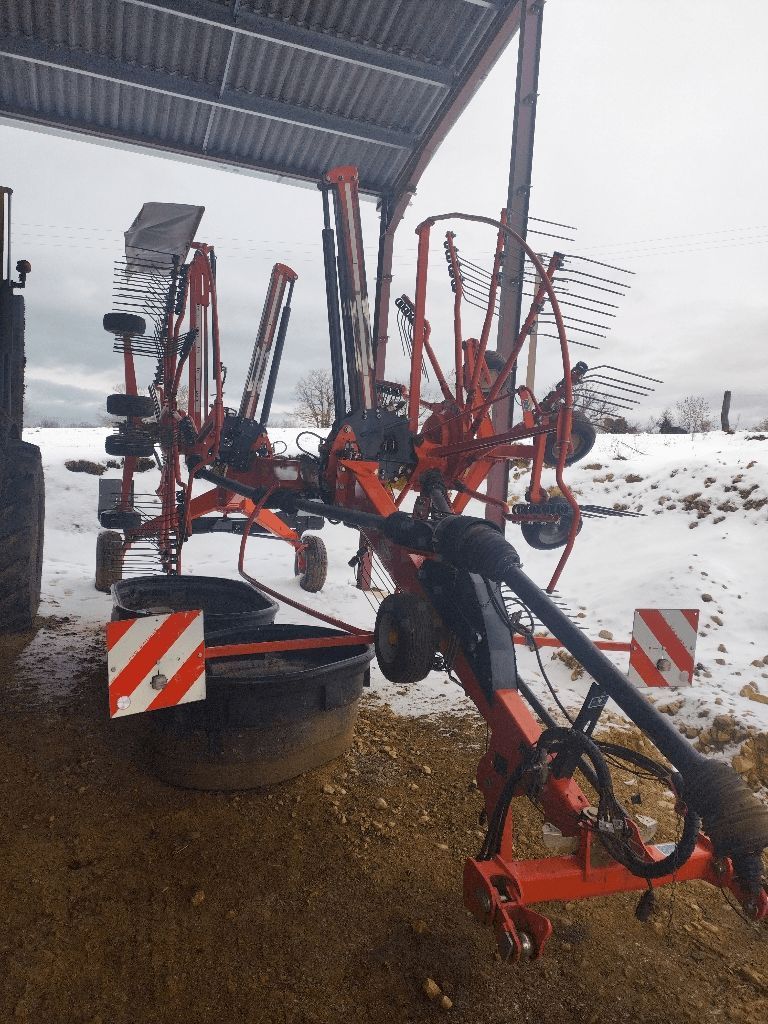 Kuhn GA 8030 Karuzelowy przetrząsacz do siana 16 000 €