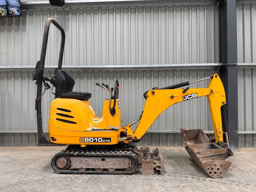 JCB 8010 CTS Mini excavator €7,794