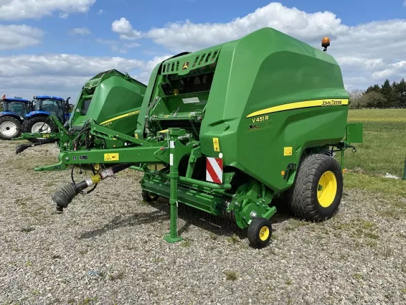 E-FARM: John Deere V451R - Presse à balles - id NGIQQDF - 35 000 € - Année: 2020 - France