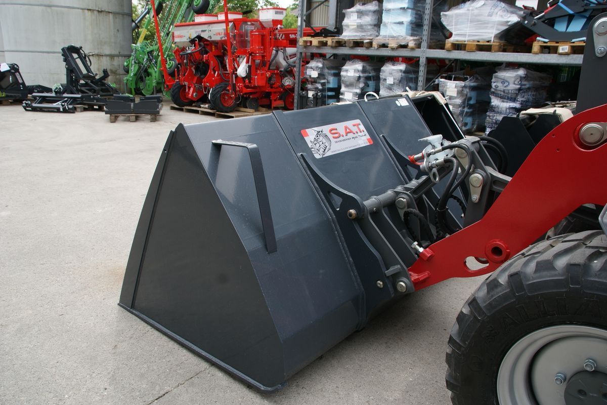 E-FARM: SAT volumenschaufel für weidemann-neu - Anbaugerät - id 3JA8TRY - 1.300 € - Österreich
