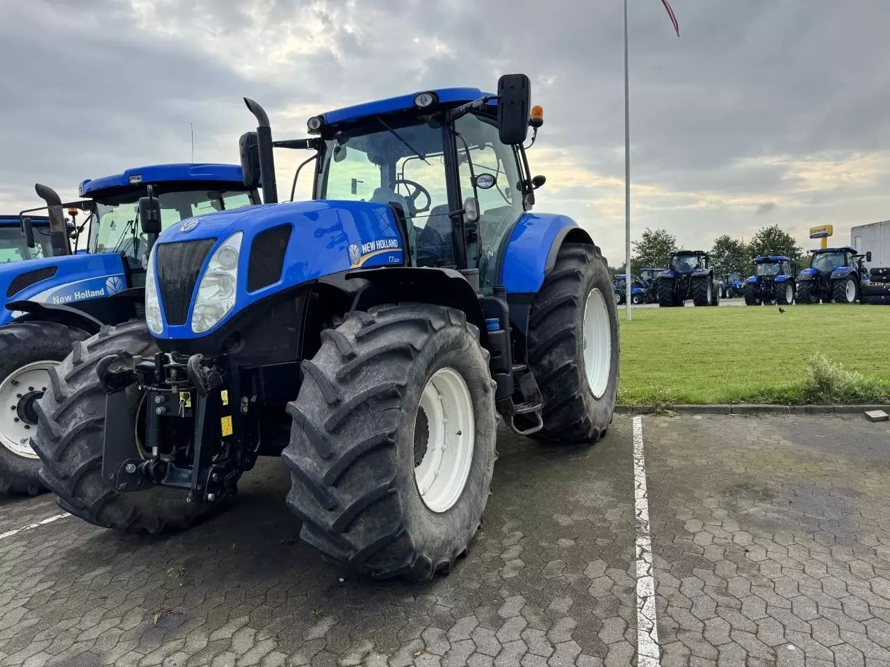 New Holland T7.220 Tractor €58,223