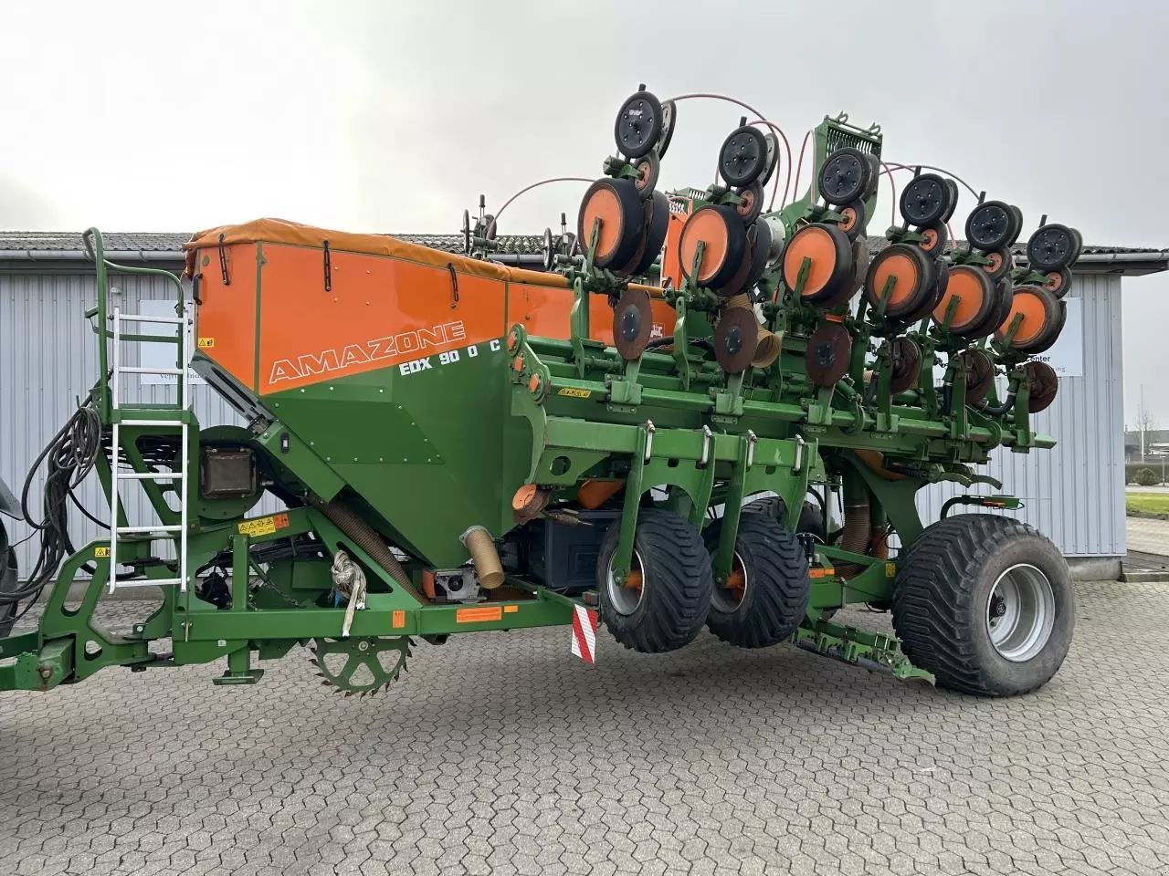 Amazone EDX 9000 TC Burghiu de precizie 33.320 EUR