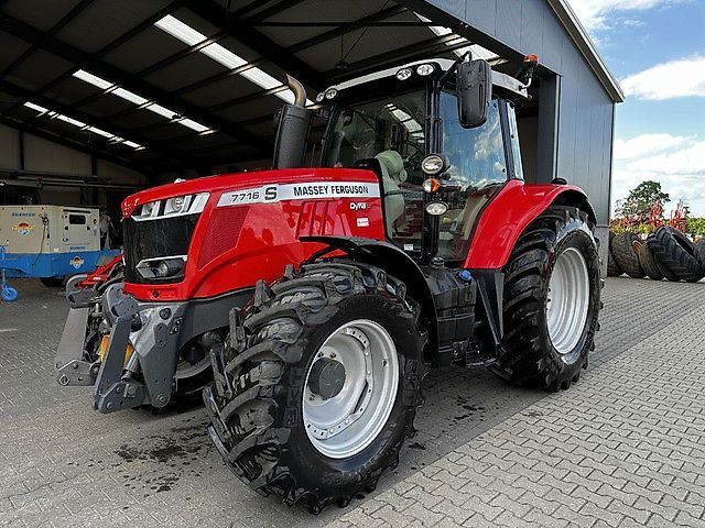 Massey Ferguson 7716 S Traktor 77.500 €
