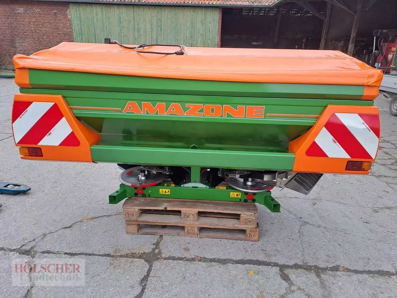 E-FARM: Amazone ZA-M 1001 Special - Düngerstreuer - id CJC4KSI - 8.824 € - Baujahr: 2015 - Deutschland