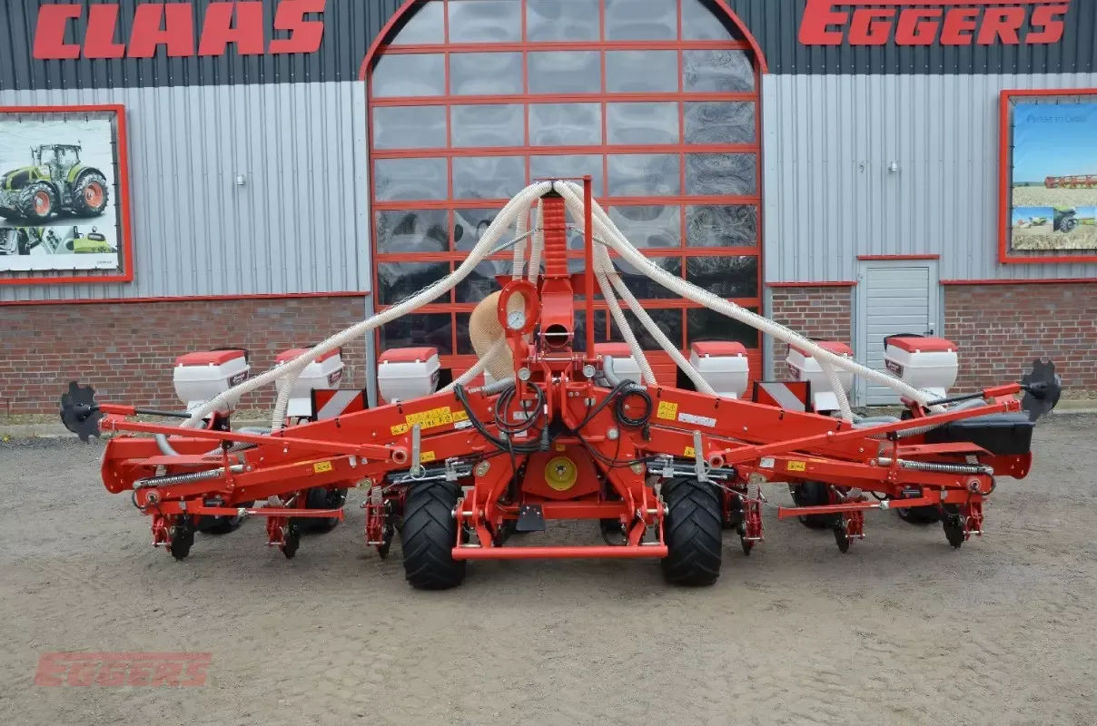 E-FARM: Kverneland optima f 8-reihig sx - Einzelkornsämaschine - id 5DMF7VI - 55.900 € - Baujahr: 2022 - Deutschland