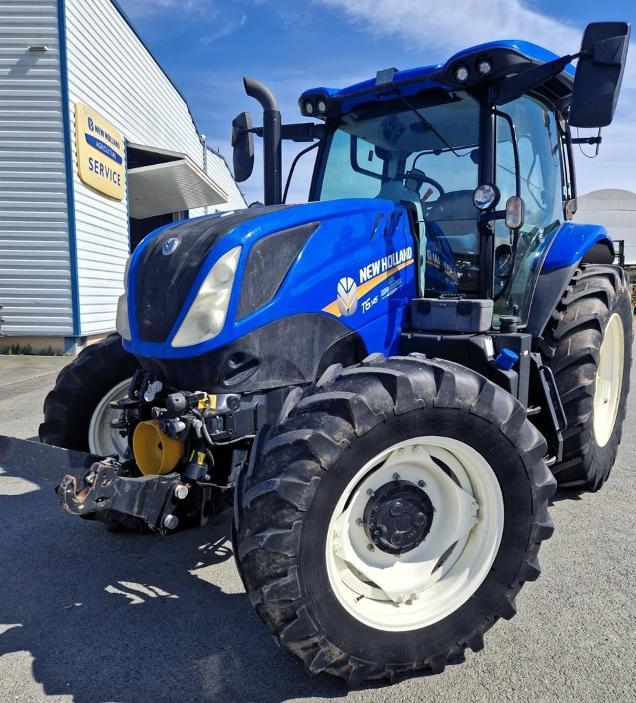 E-FARM: New Holland T6.145 - Tractor - id Y3NM43Q - Year of construction: 2018 - Engine hours: 2,400,Engine power (HP): 145,France