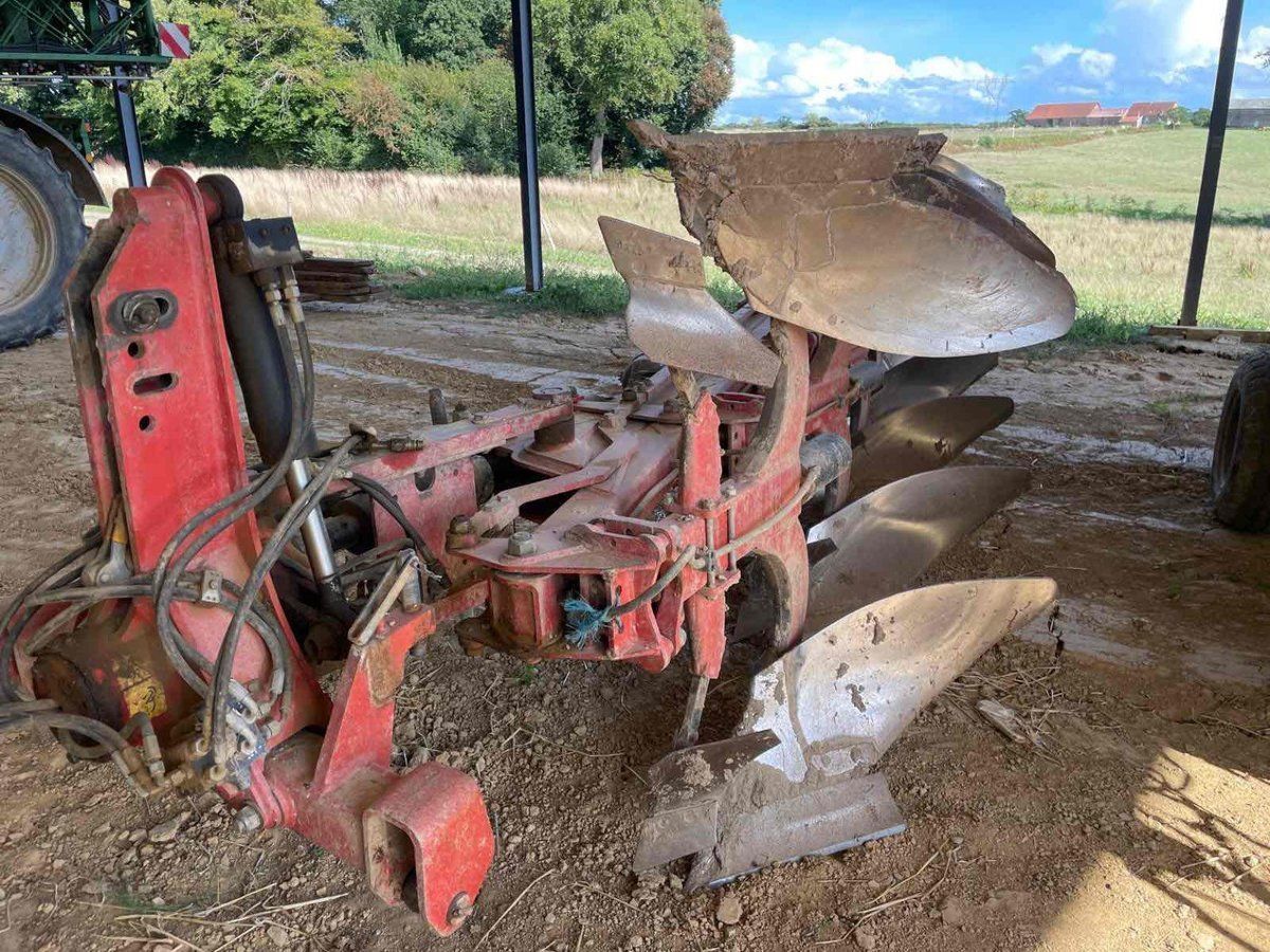 GREGOIRE BESSON rwy 47 Plug 7.500 EUR