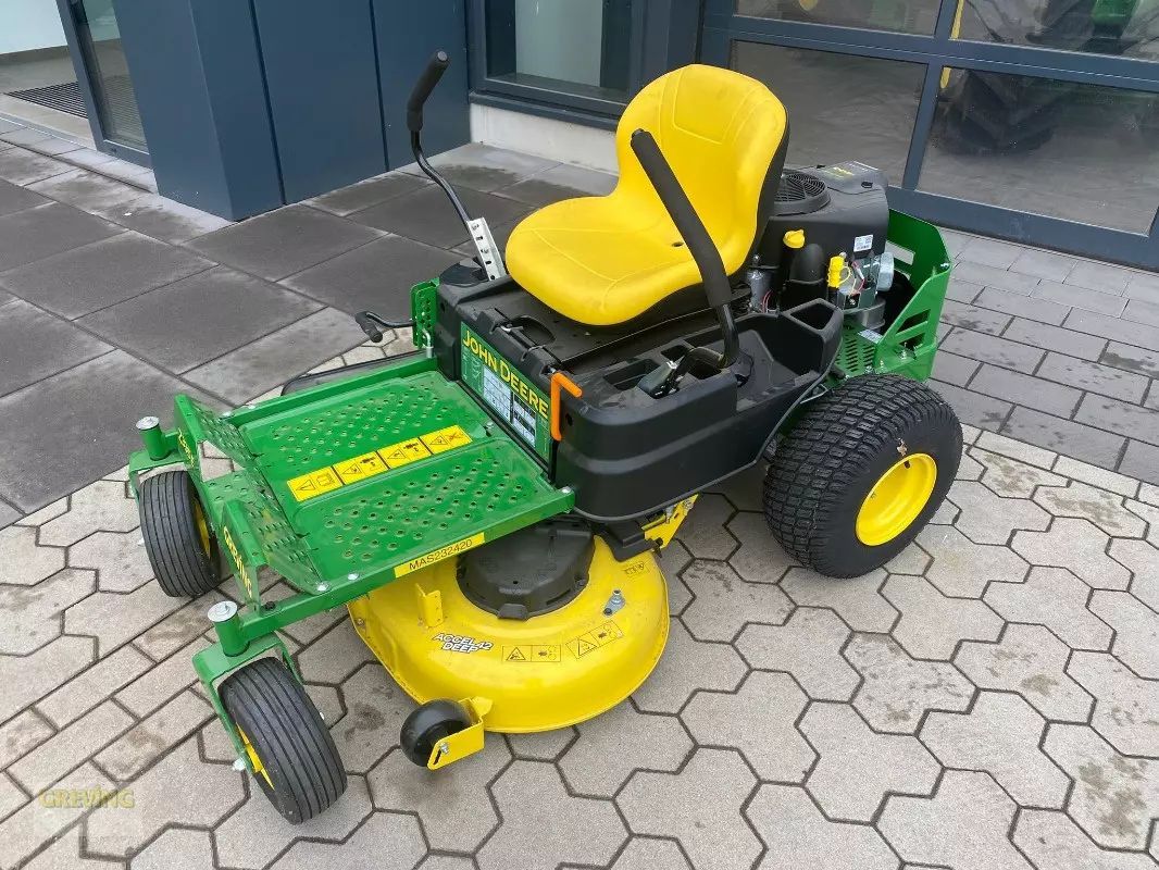 E-FARM: John Deere Z335E - Lawn mower - id RLKCYZ8 - €5,328 - Year of construction: 2022 - Germany
