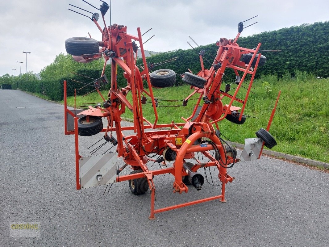 Kuhn GF 7601 MH rotaryhaymaker €6,450