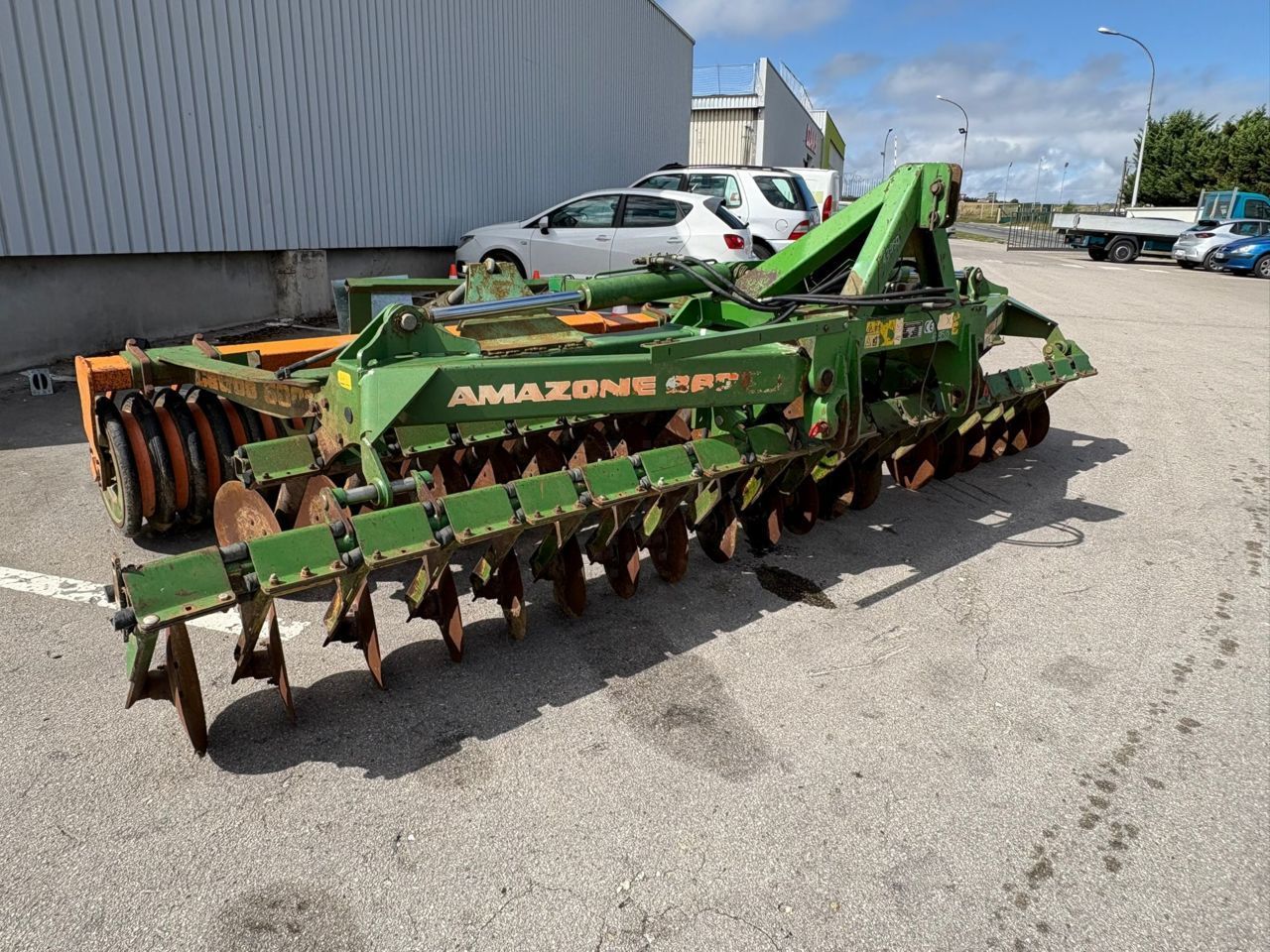 E-FARM: Amazone catros 5001-2 - Cultivator - id 5ANBC8Z - €8,900 - Year of construction: 2004 - France