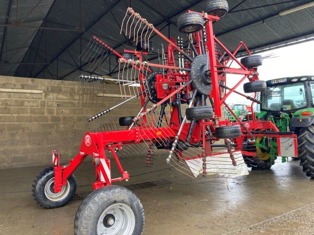 E-FARM: Lely hibiscus 915 cd vario - Tedder - id L4MTD2R - 13.000 € - Año: 2015 - Francia