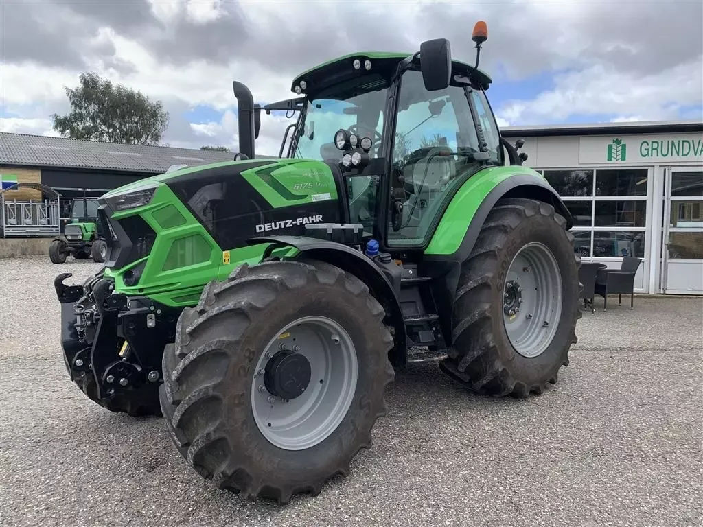 E-FARM: Deutz-Fahr 6175.4 TTV - Traktor - id EQFRMY4 - 90.494 € - Baujahr: 2019 - Abgelesene Motorstunden: 929,Motorleistung (PS): 175,Dänemark