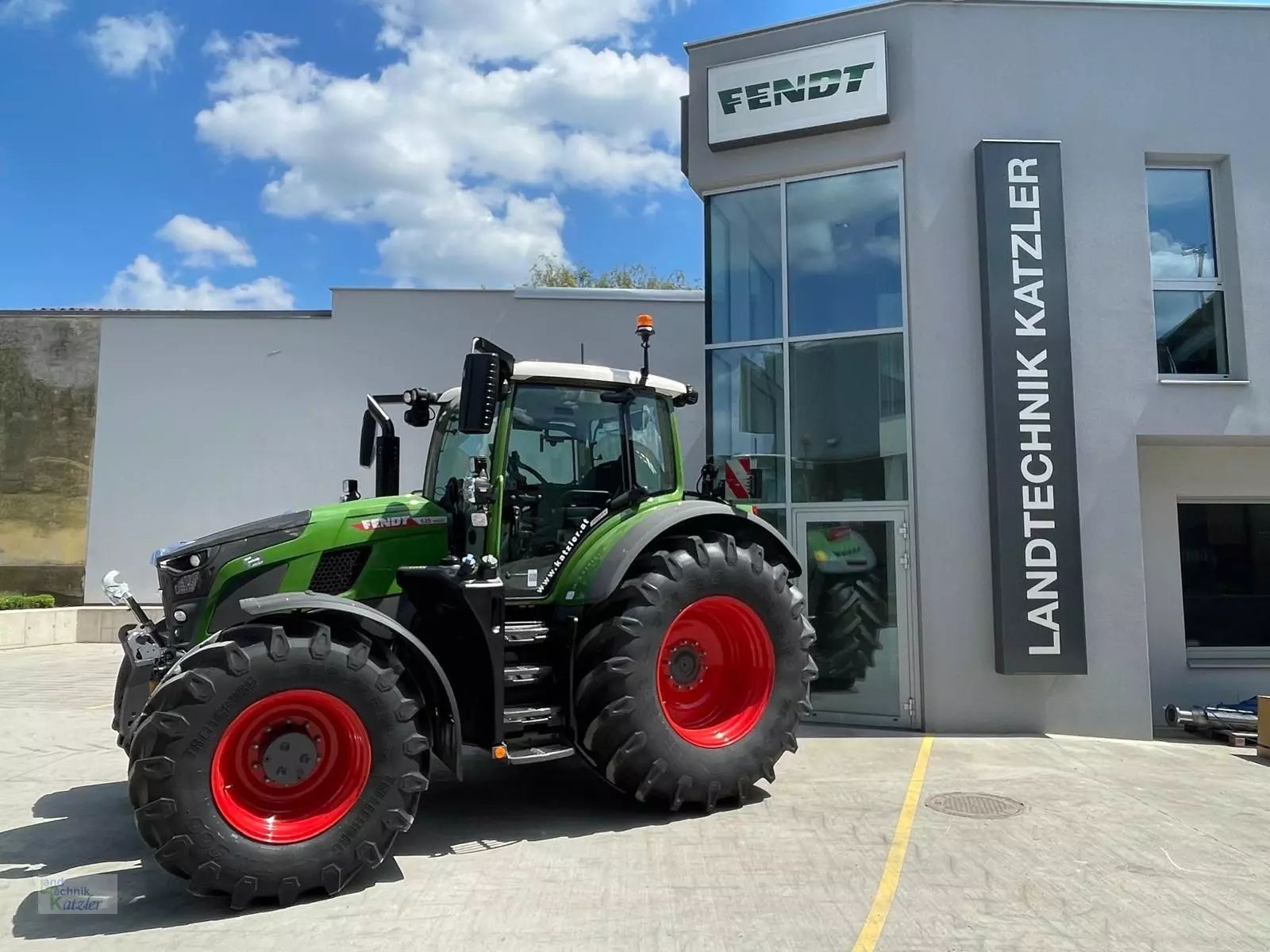Fendt 620 Vario Traktor 219 800 EUR