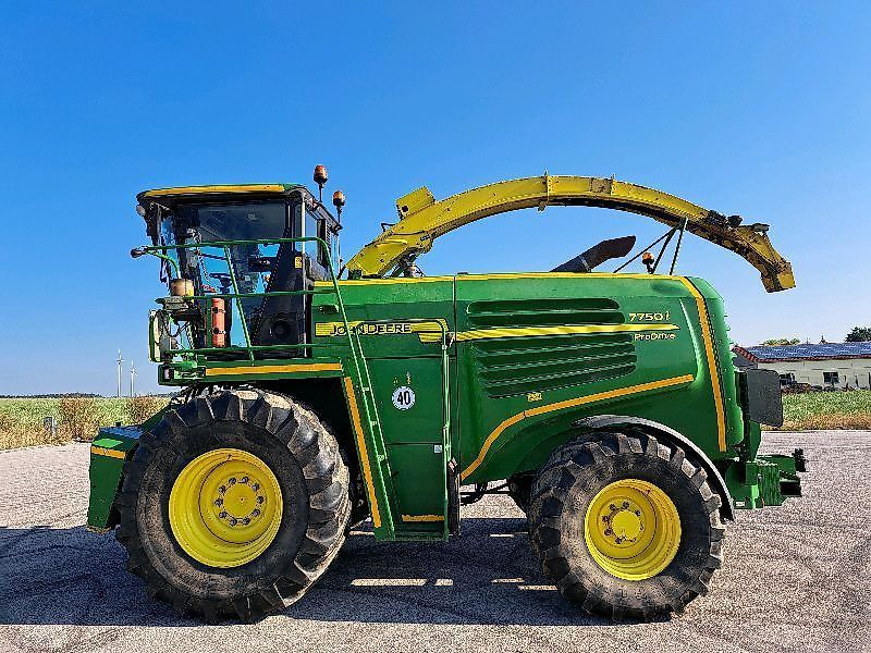 E-FARM: John Deere 7750 - Cosechadora de forraje autopropulsada - id JACZF2J - 85.000 € - Año: 2010 - Horas: 4550,Potencia del motor: 623,Alemania