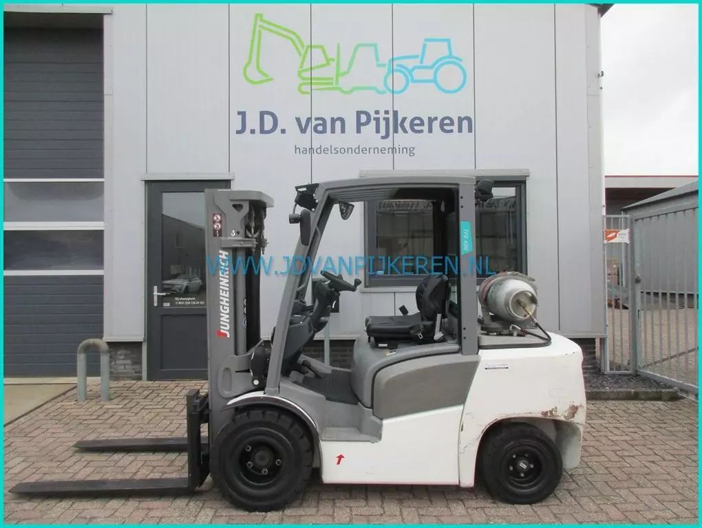 JUNGHEINRICH tfg430 Chariot élévateur 8 950 €