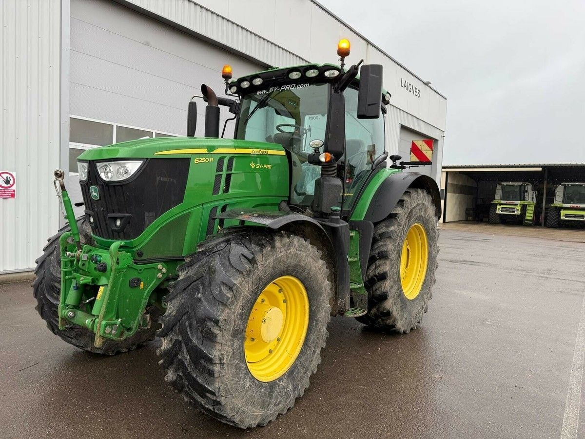 John Deere 6250 R Traktor 125 000 €