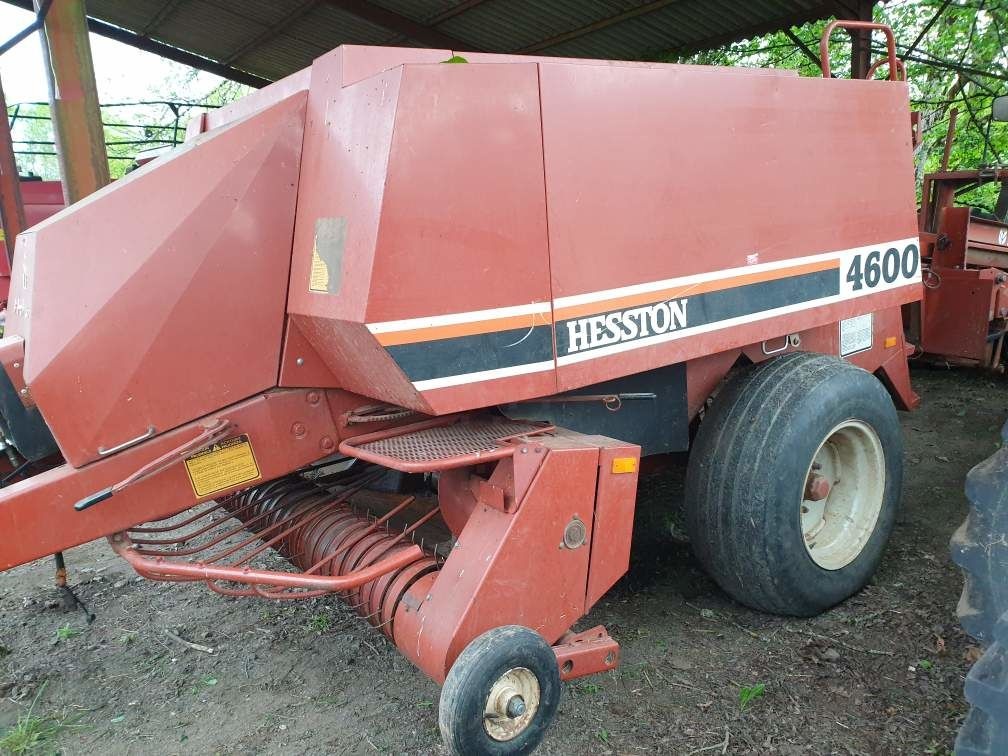 Hesston 4600 baler 12.500 €